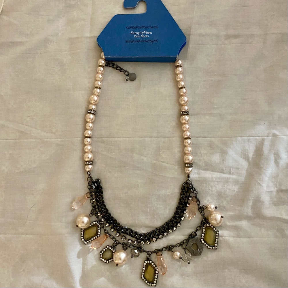 Necklace Simply Vera Wang